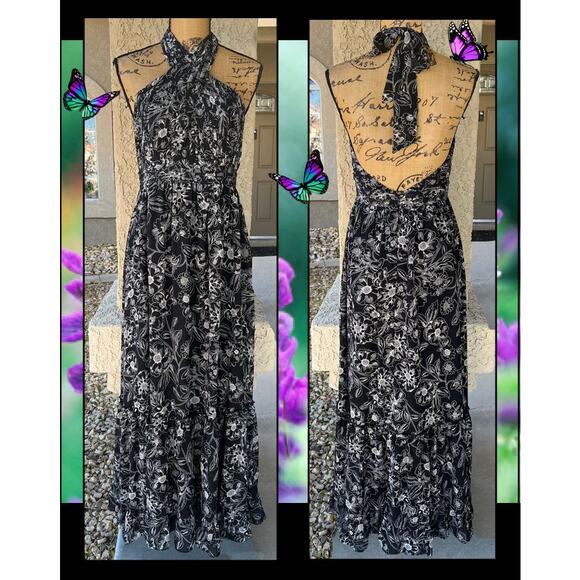 Petal & Pup Pleated Halter Black Floral Backless Lennon Maxi Dress Size M - Picture 2 of 12